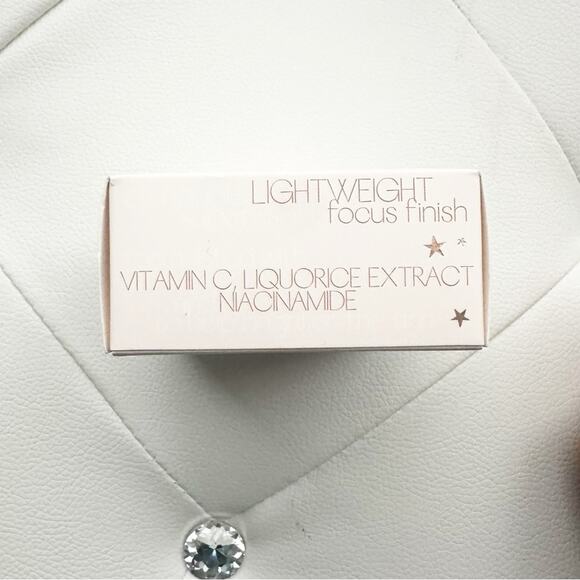 Ciaté London extraordinary Translucent Setting Powder - Picture 5 of 7